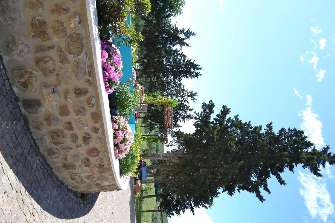 Фермерский дом Вилла Agriturismo La Dolce Collina Фоллоника